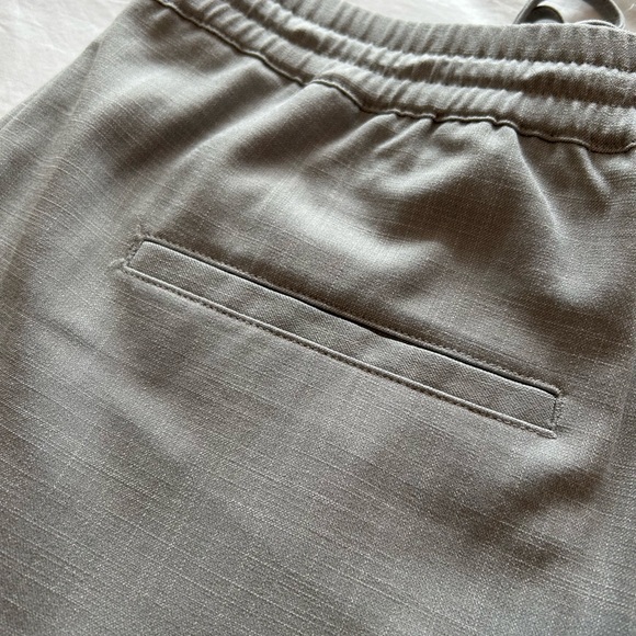 EXPRESS Womens Grey High Waisted Pleated Ankle Pant Drawstring Dress Casual Sz L - Picture 7 of 11